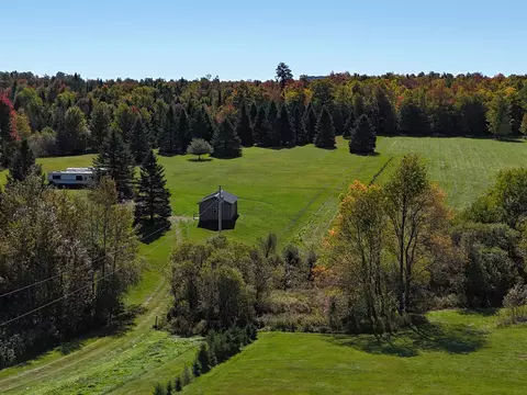 5224 Willoughby Lake Rd, Barton, VT 05822