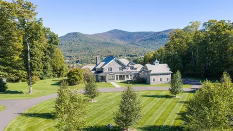 300 Nims Rd, Dorset, VT 05251