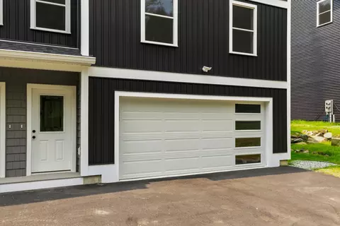 Exterior - 102 Jenness Rd #C, Epping, NH 03042 photo 6 of 7