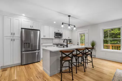 Kitchen - 102 Jenness Rd #C, Epping, NH 03042 photo 3 of 4