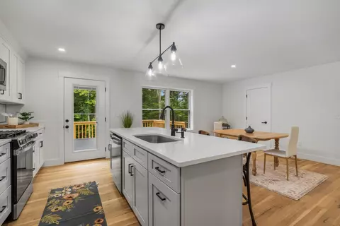 Kitchen - 102 Jenness Roa Rd #D, Epping, NH 03042 photo 4 of 4
