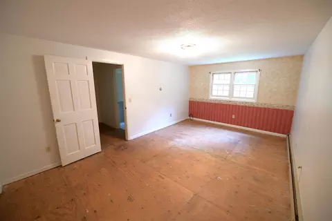 Bedroom - 228 Yantz Hill Rd, Williston, VT 05495 photo 3 of 7