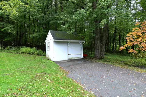 Exterior - 228 Yantz Hill Rd, Williston, VT 05495 photo 5 of 9
