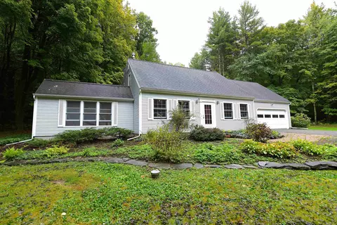 Exterior - 228 Yantz Hill Rd, Williston, VT 05495 photo 2 of 9