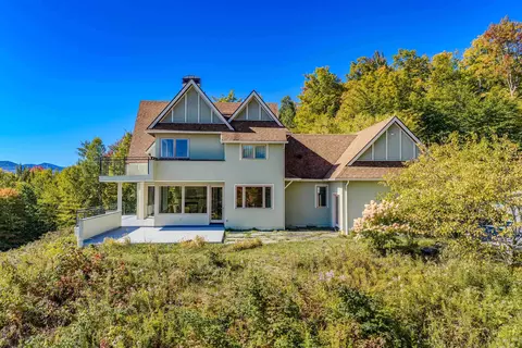 Exterior - 209 Ledgewood Dr, Bethlehem, NH 03574 photo 4 of 11