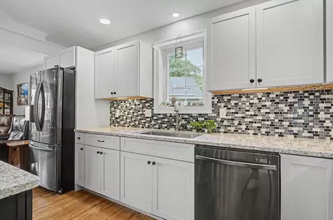 Kitchen - 20 Beaumont Dr, Dover, NH 03820 photo 3 of 4