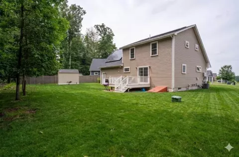 Exterior - 20 Beaumont Dr, Dover, NH 03820 photo 3 of 3