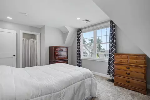 Bedroom - 20 Beaumont Dr, Dover, NH 03820 photo 2 of 3