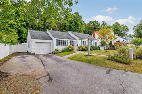 19 Monadnock St, Nashua, NH 03064