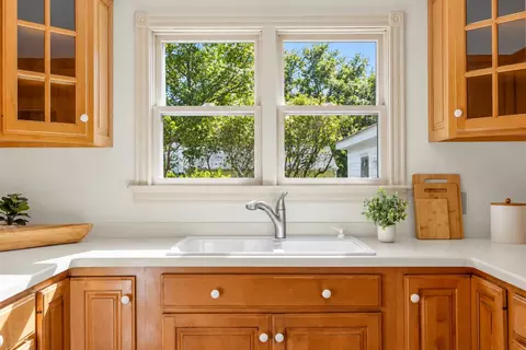 Kitchen - 32 Perkins Rd, Rye, NH 03870 photo 3 of 5