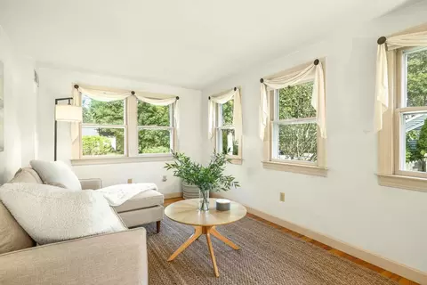 Living - 32 Perkins Rd, Rye, NH 03870 photo 1 of 2