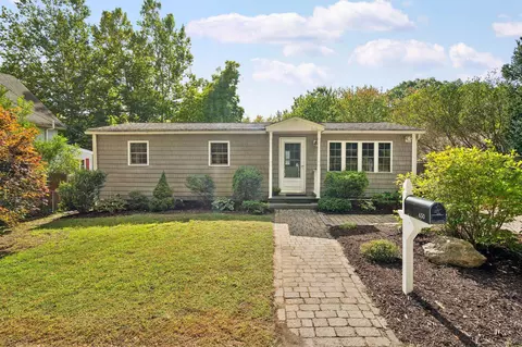 650 Douglas Street Ext, Manchester, NH 03102