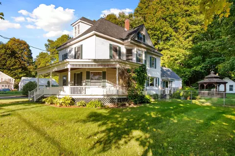 17 Maplewood Ave, Milton, VT 05468