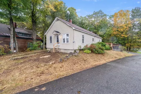 23 Columbus Cir, Newport, NH 03773