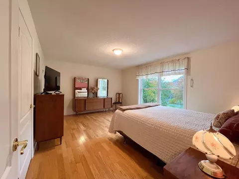 Bedroom - 135 Lewis Hill Rd, Bethlehem, NH 03574 photo 2 of 8