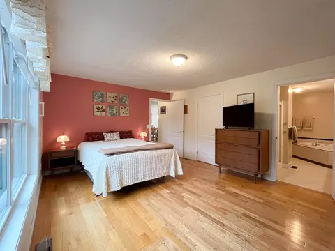 Bedroom - 135 Lewis Hill Rd, Bethlehem, NH 03574 photo 3 of 8
