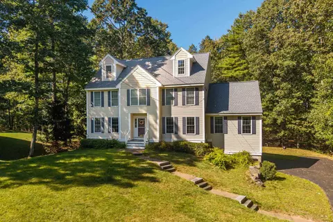 33 Piscataqua Rd, Dover, NH 03820
