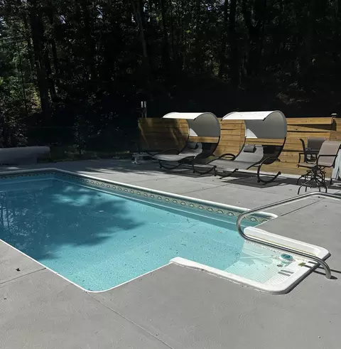 Exterior - 53 Westside Dr, Atkinson, NH 03811 photo 8 of 9