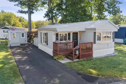 14 Hickory Ave, North Hampton, NH 03862