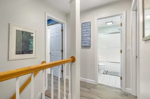 Entry Way - 35 Old Lee Rd, Newfields, NH 03856 photo 5 of 7