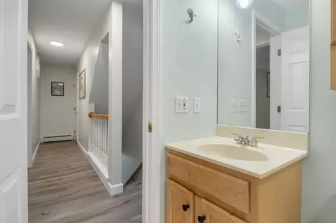 Entry Way - 35 Old Lee Rd, Newfields, NH 03856 photo 6 of 7