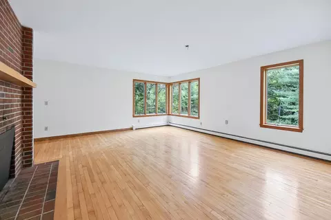 Living - 2 Buskey Cir, Hanover, NH 03755 photo 2 of 4