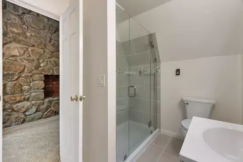 Bath - 10 Pine Rd, North Hampton, NH 03862 photo 1 of 4
