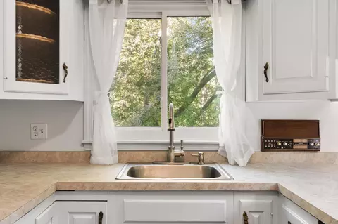 Kitchen - 10 Pine Rd, North Hampton, NH 03862 photo 2 of 8