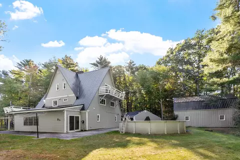 Exterior - 10 Pine Rd, North Hampton, NH 03862 photo 10 of 13