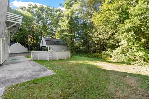Exterior - 10 Pine Rd, North Hampton, NH 03862 photo 11 of 13