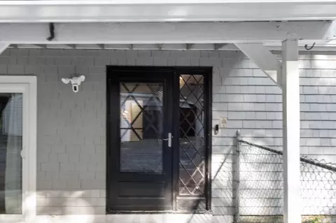 Exterior - 10 Pine Rd, North Hampton, NH 03862 photo 2 of 13