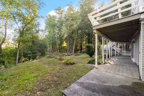 Exterior - 10 Pine Rd, North Hampton, NH 03862 photo 6 of 13