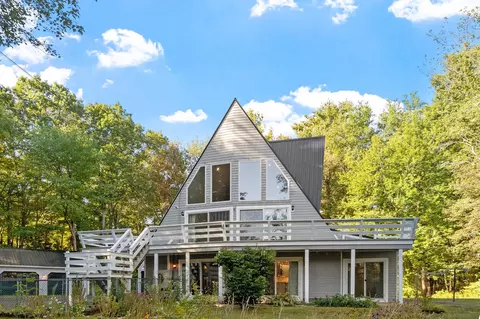 Exterior - 10 Pine Rd, North Hampton, NH 03862 photo 12 of 13