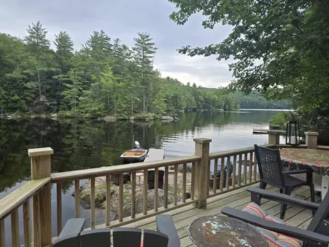 224 Cottage Rd, Weare, NH 03281