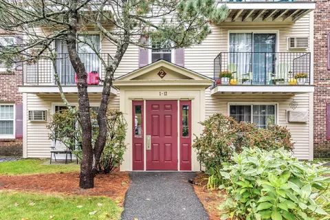 2 Autumn Leaf Dr #6, Nashua, NH 03060