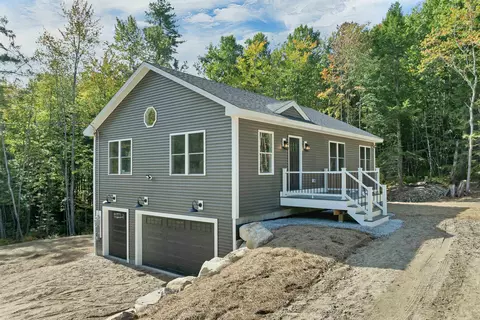 4 Johns Ter, Ossipee, NH 03864