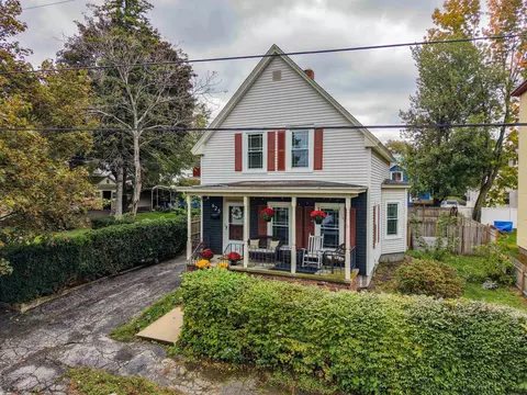 625 Dix St, Manchester, NH 03103