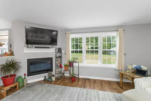 Living - 54 Saint John Ln #1, Hampstead, NH 03841 photo 1 of 1