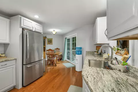 Kitchen - 54 Saint John Ln #1, Hampstead, NH 03841 photo 2 of 3