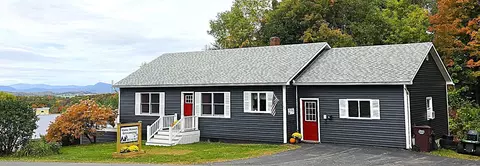 106 Sunset Ter, Derby Line, VT 05830