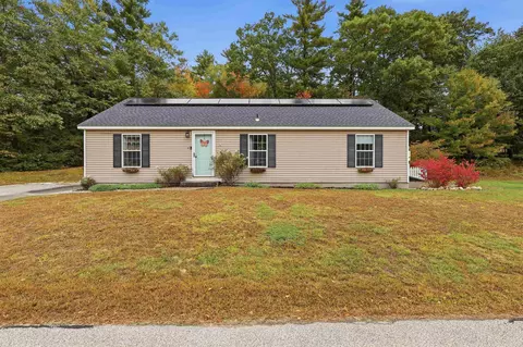 13 Pheasant Ln, Barrington, NH 03825