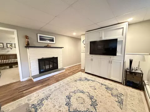 Living - 87 Colonial Dr, Mendon, VT 05701 photo 7 of 8