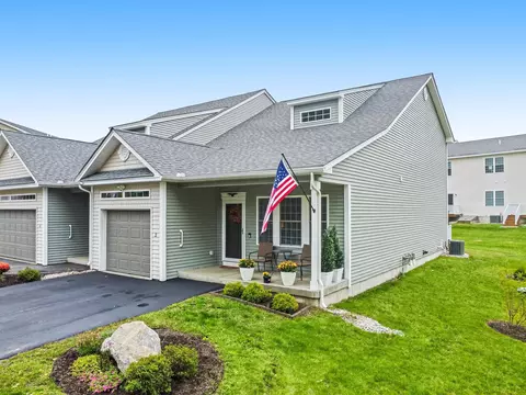 2 Chesterfield Ln #2, Londonderry, NH 03053