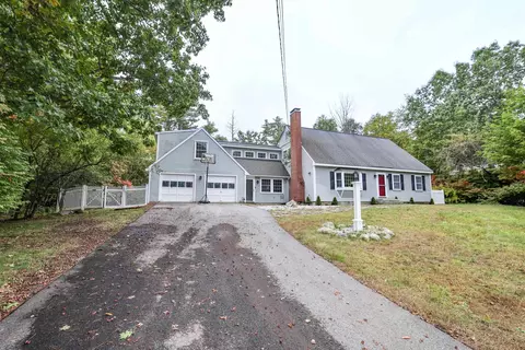 14 Pinewood Dr, Amherst, NH 03031