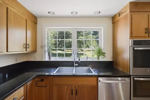 Kitchen - 400 Spring Brook Rd, Arlington, VT 05250 photo 2 of 4