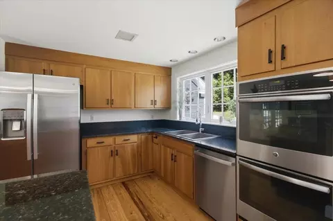 Kitchen - 400 Spring Brook Rd, Arlington, VT 05250 photo 3 of 4