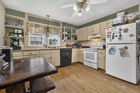 110 Myrtle St, Claremont, NH 03743