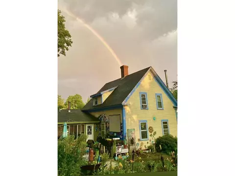 84 Main St, Ashland, NH 03217