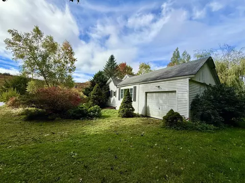 481 Rte 9 W Rte, Wilmington, VT 05363