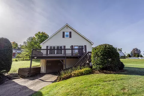 47 Bay Hill Rd, Northfield, NH 03276